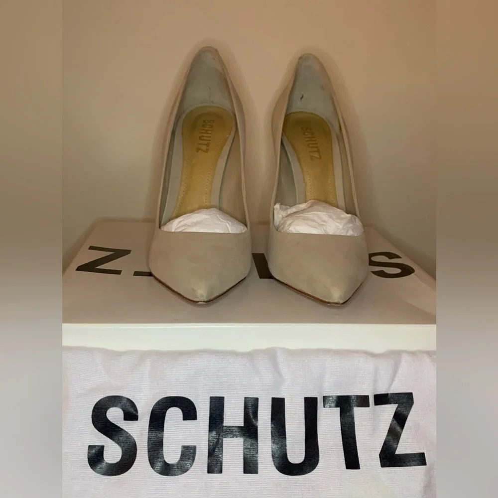 SCHULTZ Shoes Color Beige Sz 8 - Picture 10 of 10